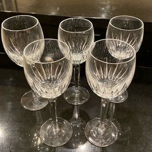 Waterford crystal goblets. 3 white wine , 2 water, excellent condition. No chips